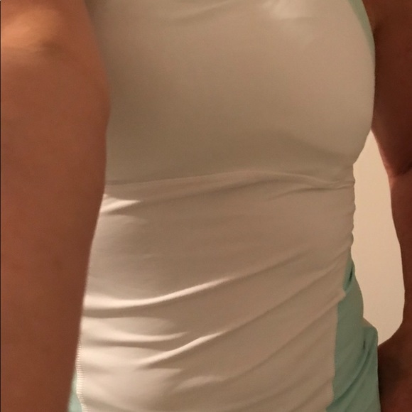 Lululemon active top - Picture 9 of 9